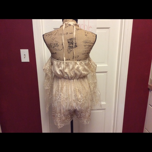 🎉HOST PICK🎉😍gorgeous romper😍 - Picture 6 of 8